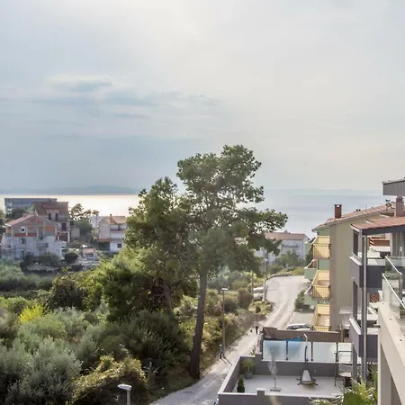 Relax Inn Podstrana Exterior photo