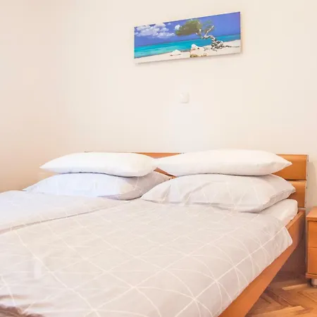 Relax Inn Podstrana Exterior photo